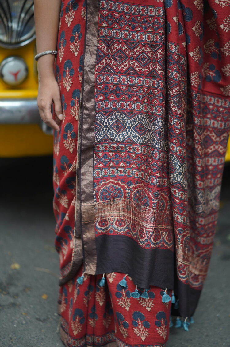 Ajrakh Printed Silk saree - Image 4