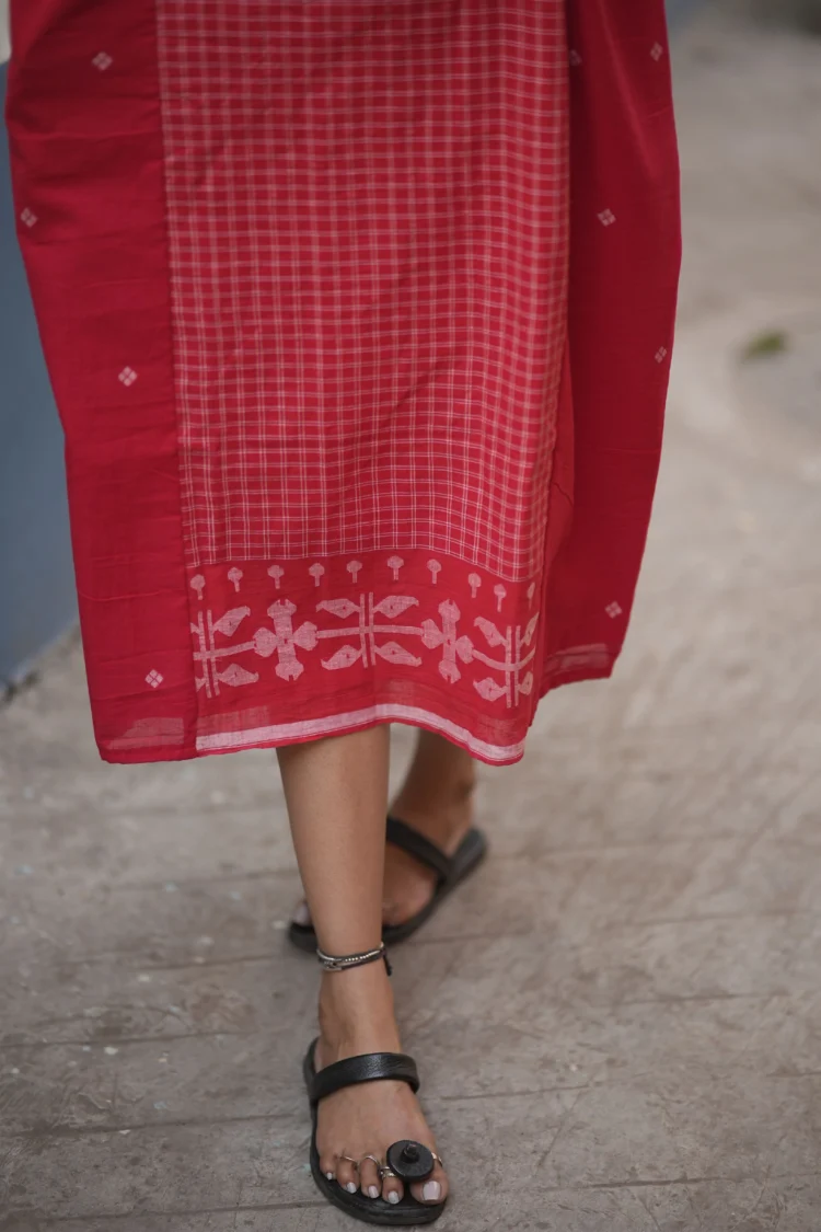 Red Handwoven Cotton Jamdani Dress - Image 3