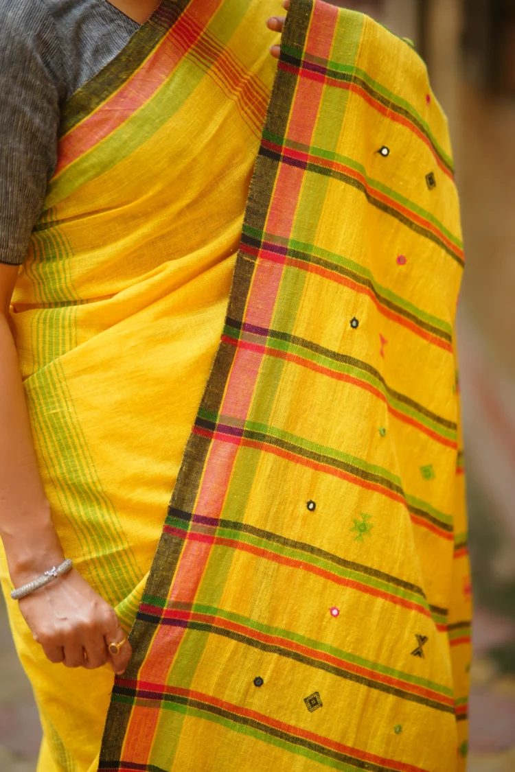 Yellow Kala Cotton Bhujori  Saree with mirror work in pallu - Image 5