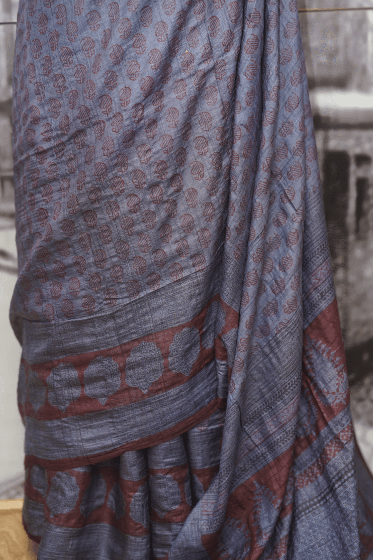 Blue with Chocolate Buta Bagh Hand-Block printed Tasar Saree - Image 4