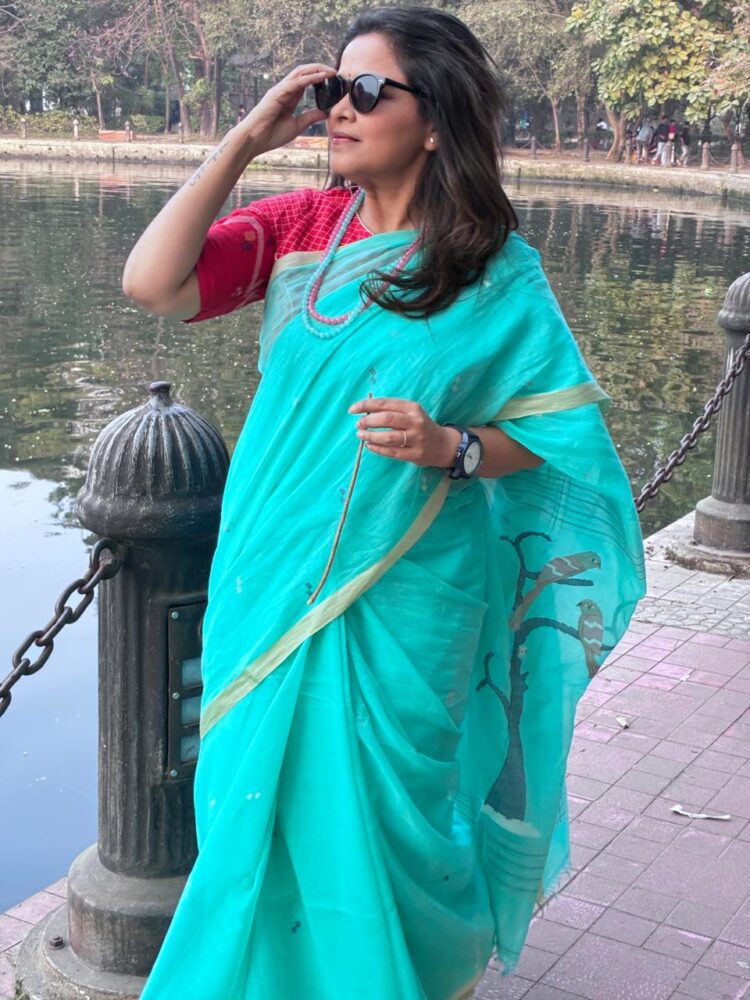 Sea green bird motif in pallu handwoven jamdani saree